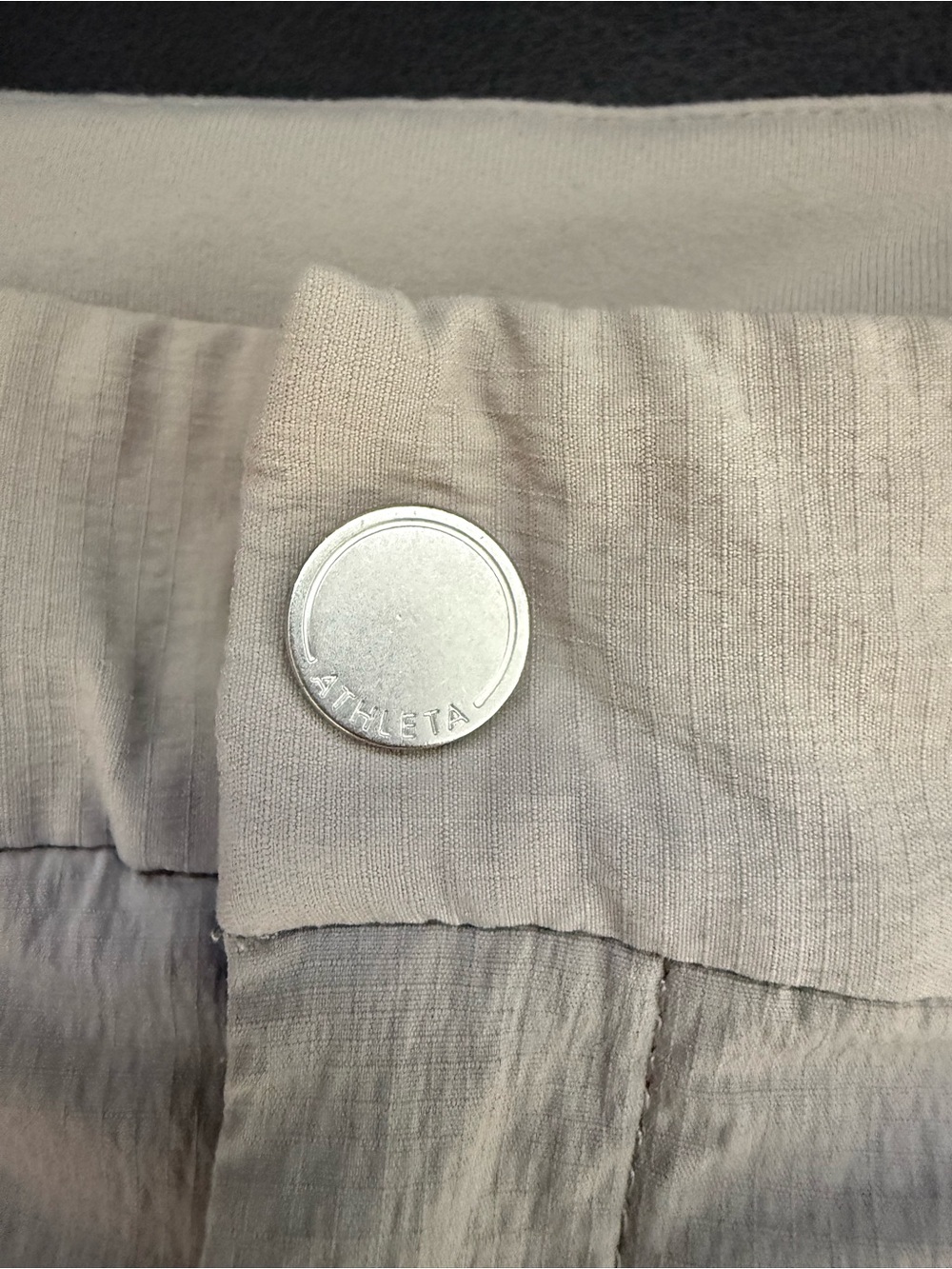 Athleta Light Beige Utility Cargo Shorts - Picture 2 of 6